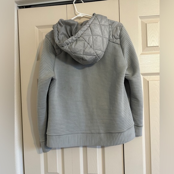 Women’s jacket - Picture 3 of 3